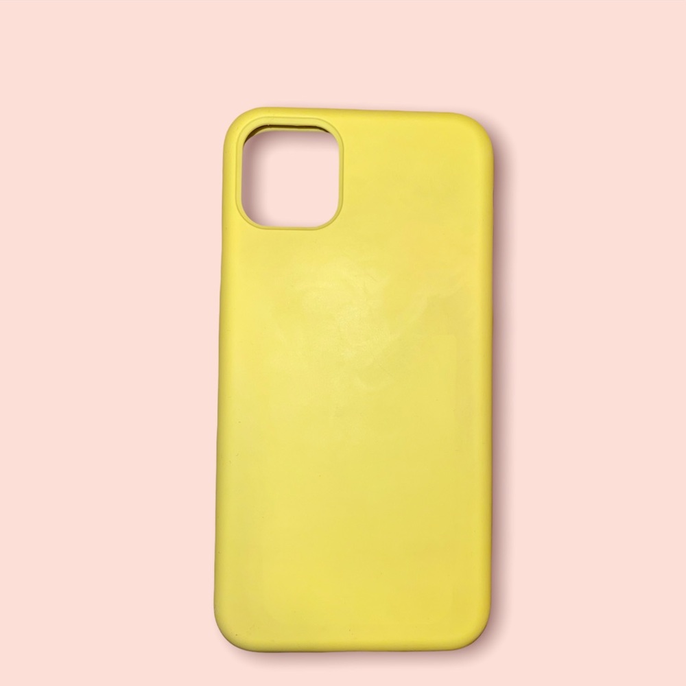 Iphone 11 pro max yellow silicone case